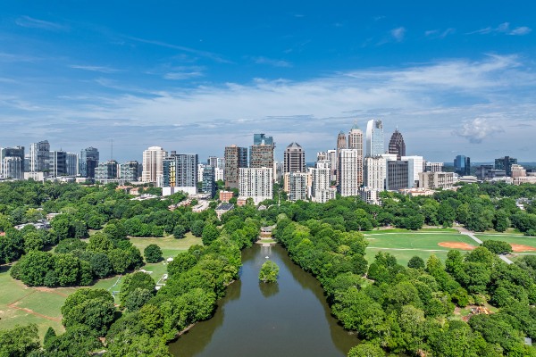 Aerial view of downtown Atlanta from Piedmont Park